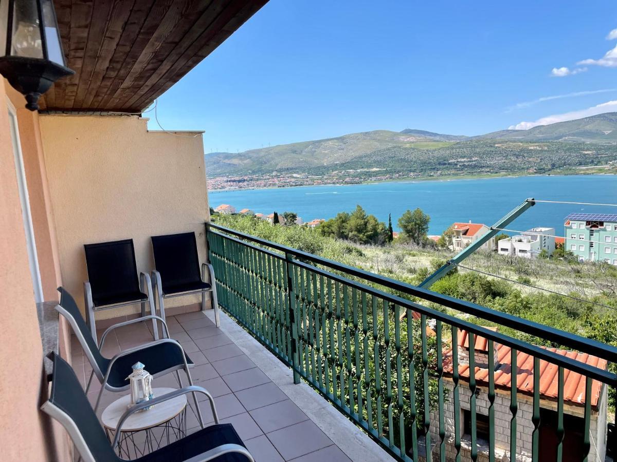 Apartament Arija *