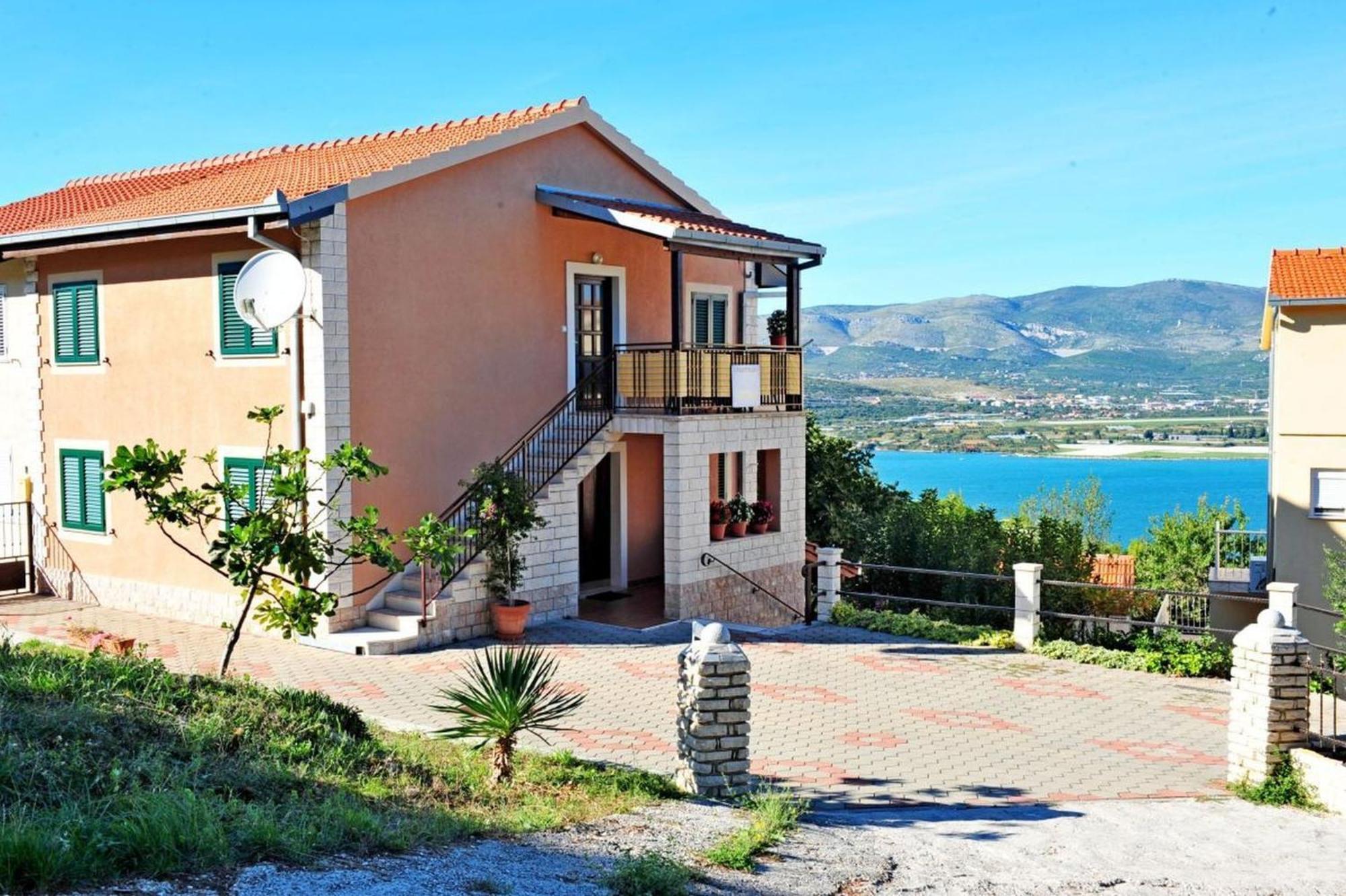 Arija Trogir